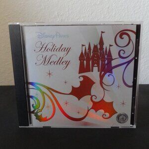 DISNEY PARKS ~ Holiday Medley Disc ~ Like NEW